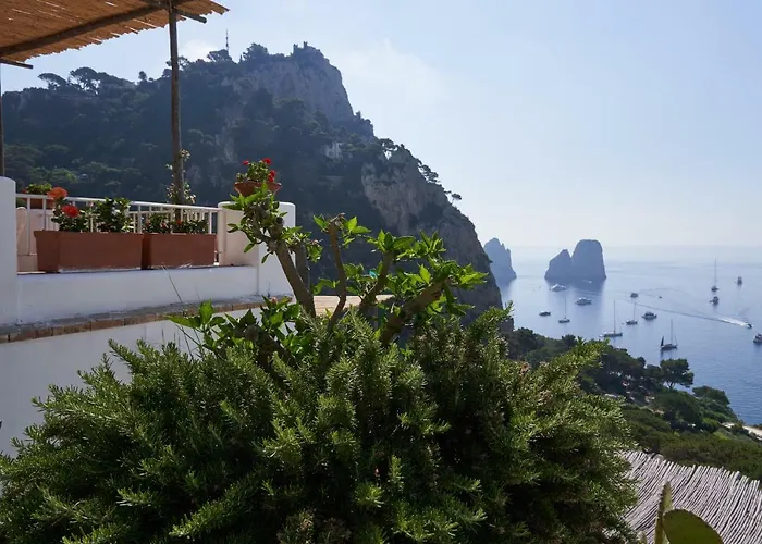 Marina Piccola Ai Faraglioni Feriehus Capri