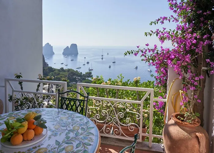 Marina Piccola Ai Faraglioni Feriehus Capri